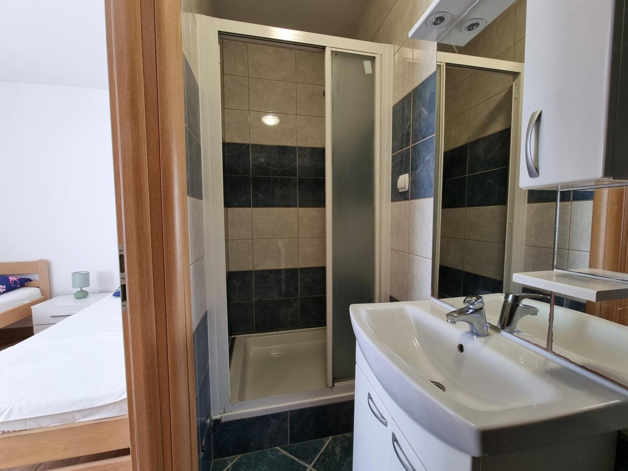 The Golden Grotto Apartments Новаля Стая снимка